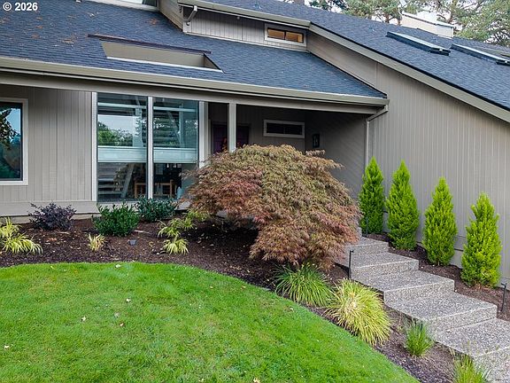 3rd image of 7785 SW Westgate Way