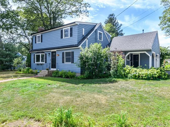 13 Cooper Rd, Natick, MA 01760