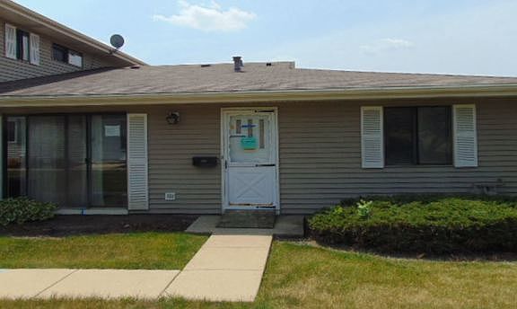 2nd image of 228 Covehill Ct