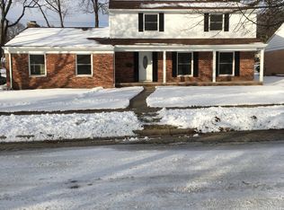 3520 Colchester Rd, Lansing, MI 48906