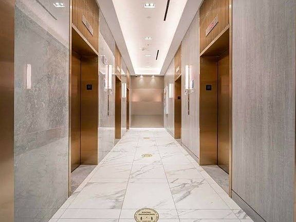 2nd image of 950 Portage Pkwy #4008