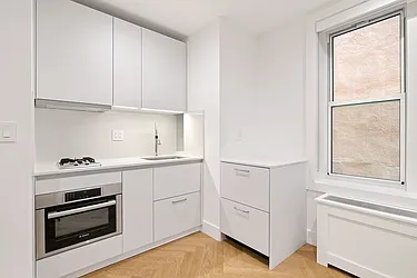 Rented by Akelius Real Estate Management