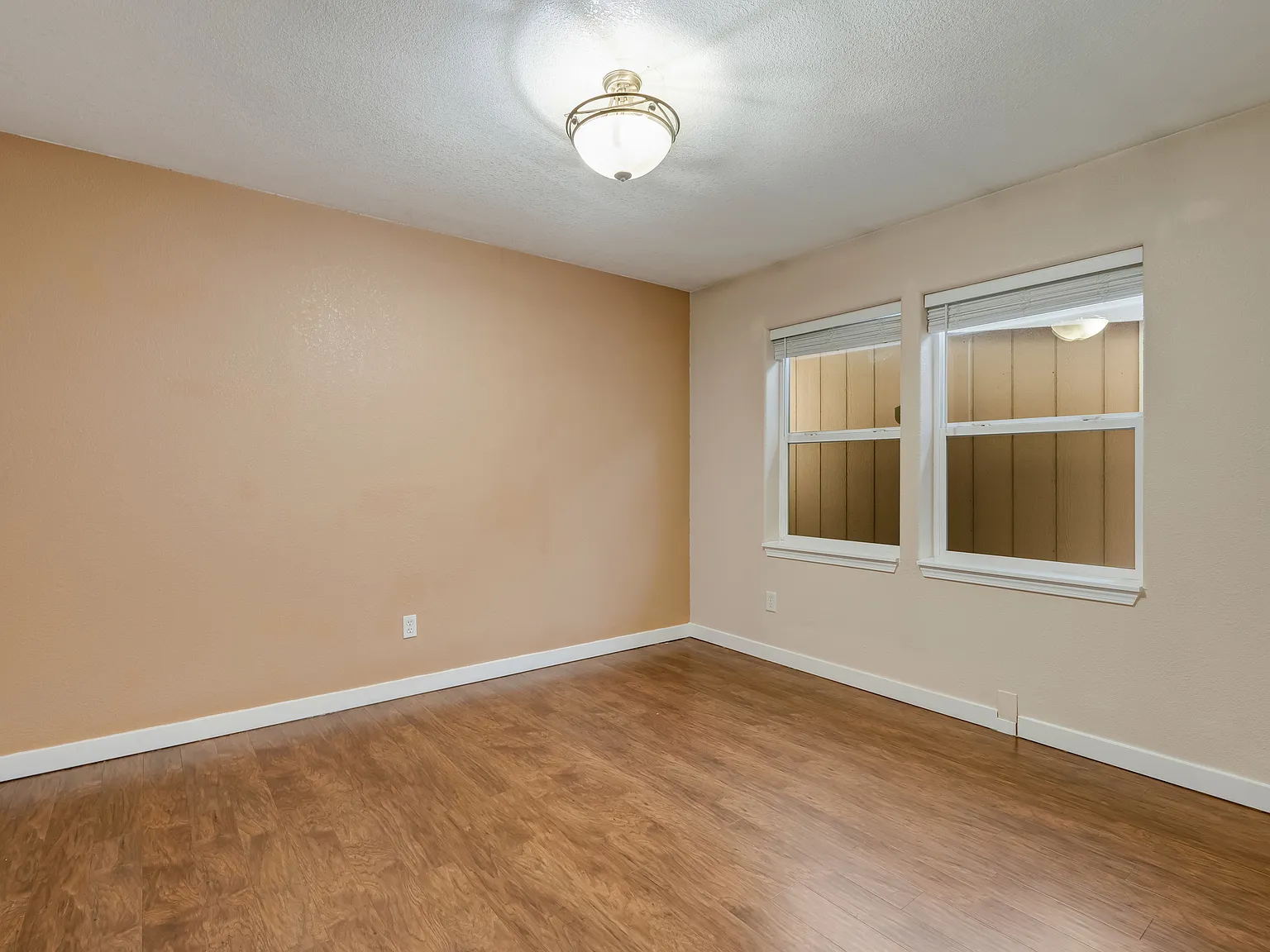 3 bed, 2.5 bath, 1412 sqft, $2,700 — Photo 4