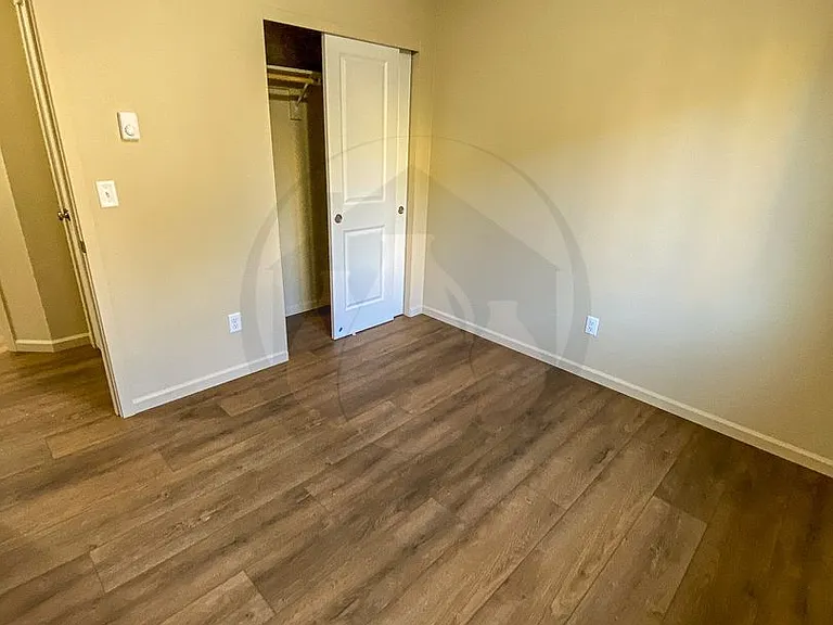 360 NW Willamina Dr — Photo 12