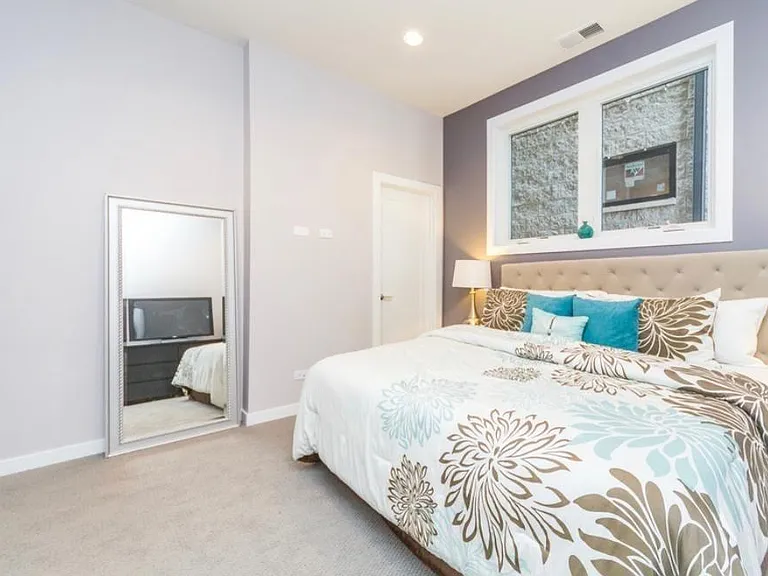 2424 W Fillmore St #1 — Photo 15