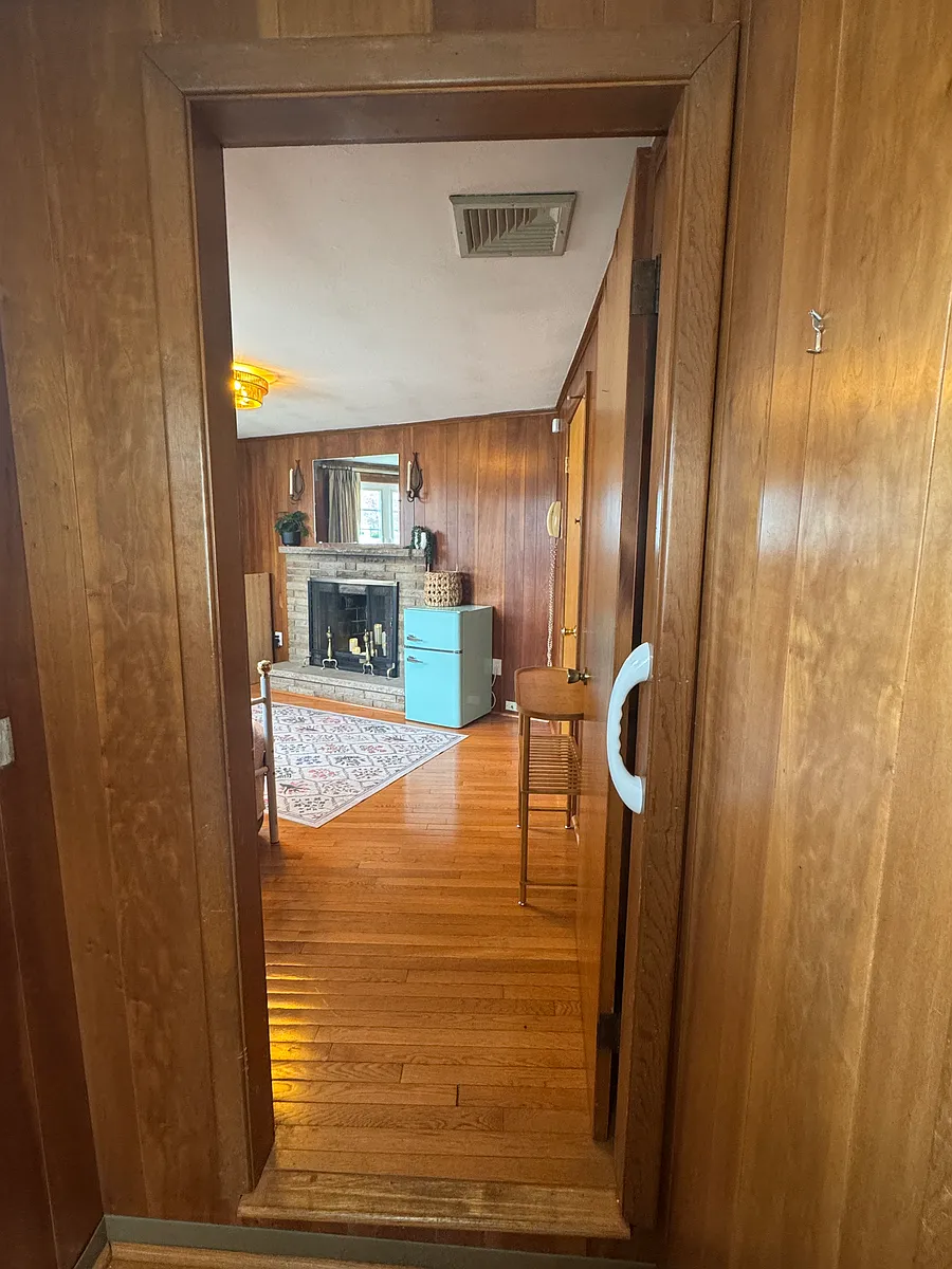 Building Photo - 18 Laurelhurst Rd