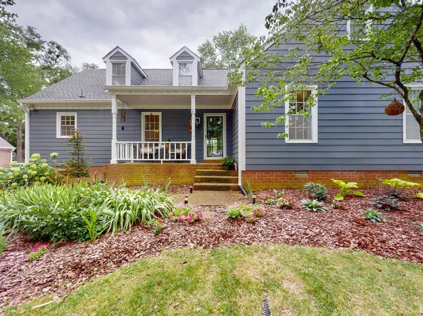 105 Riverwood Dr, Franklin, TN 37069