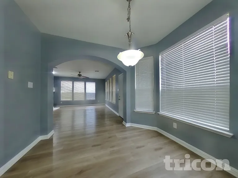 4916 Dougal Ave — Photo 4
