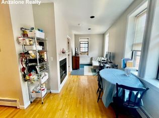 24 Thacher St #8, Boston, MA 02113