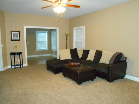 3rd image of 1579 Yellow Wood Dr