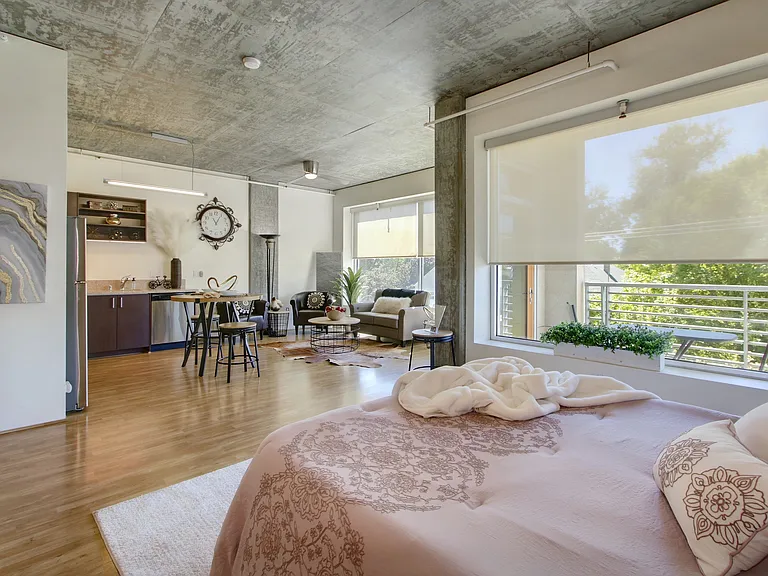 1818 L St #515 — Photo 39