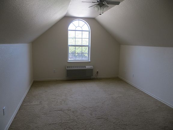 3rd image of 2404 County Road 328