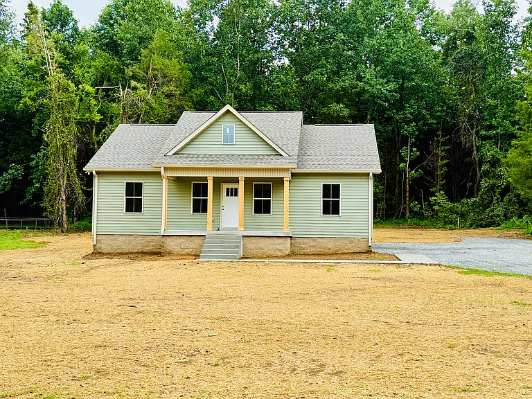 428 Parker Rd — Photo 1
