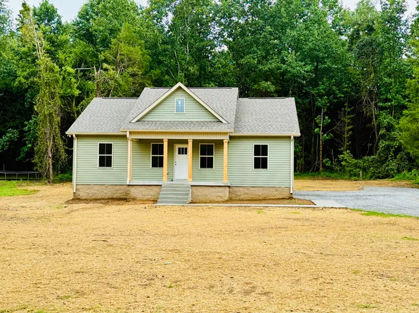 428 Parker Rd, Portland, TN 37148