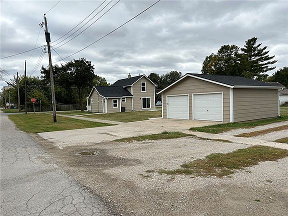 4th image of 101 W North St