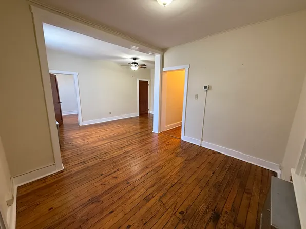 3 E Main St #2, Thurmont, MD 21788