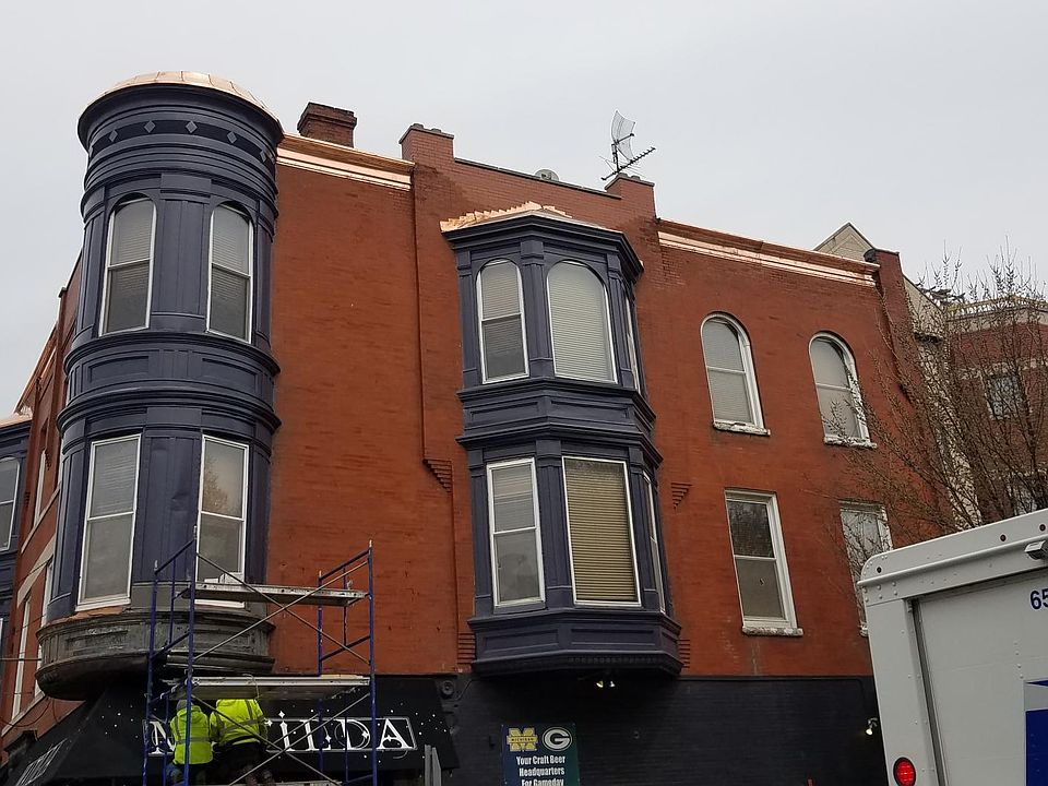 1st image of 3101 N Sheffield Ave APT 3S