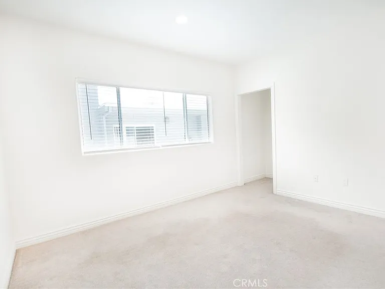 3662 Clarington Ave #3 — Photo 12