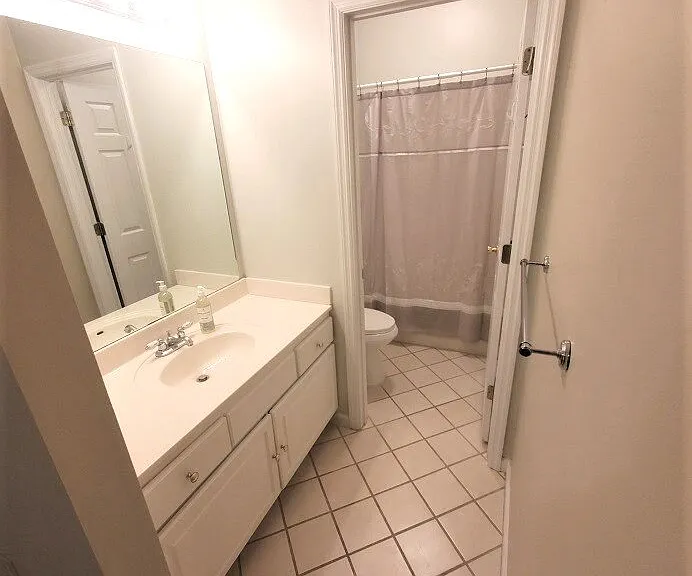 910 Churchill Xing — Photo 18