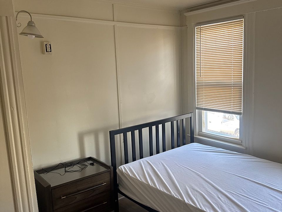 1st image of 14 Park St #1