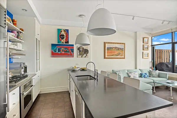 Sold by HomeDax Real Estate | media 7