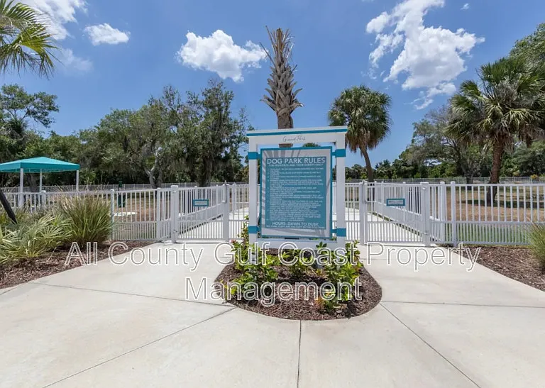 10194 Canaveral Cir — Photo 28