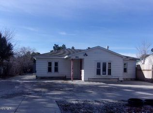 1134 6th St, Upton, WY 82730