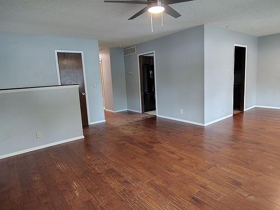 3rd image of 3333 S Kessler Ave
