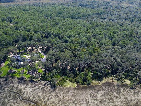 3rd image of 340 Pikes Bluff Dr