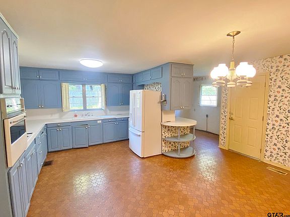 4th image of 508 Dellwood Dr