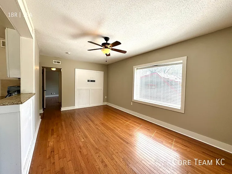 4328 Roanoke Pkwy #306 — Photo 5