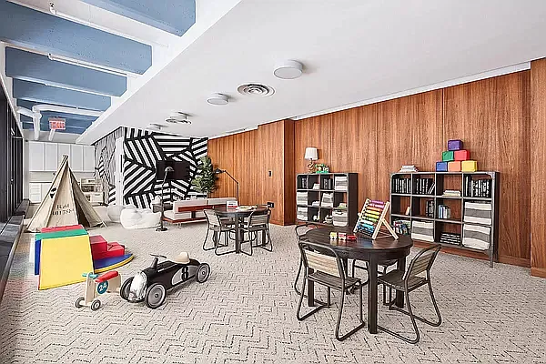 Rented by Oxford Property Group | media 3