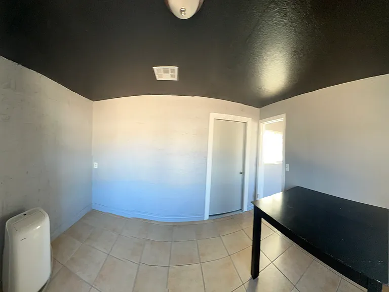 8650 W Monroe St — Photo 12