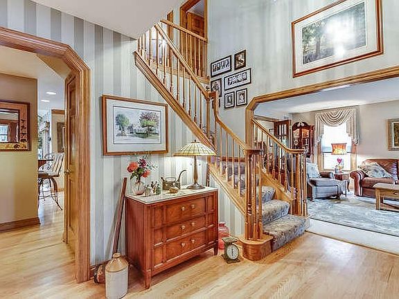 1266 40th Ave Kenosha WI 53144-small-001