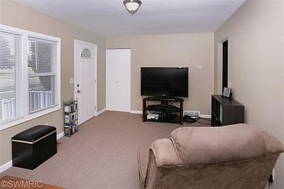 3rd image of 1716 Woodward Ave