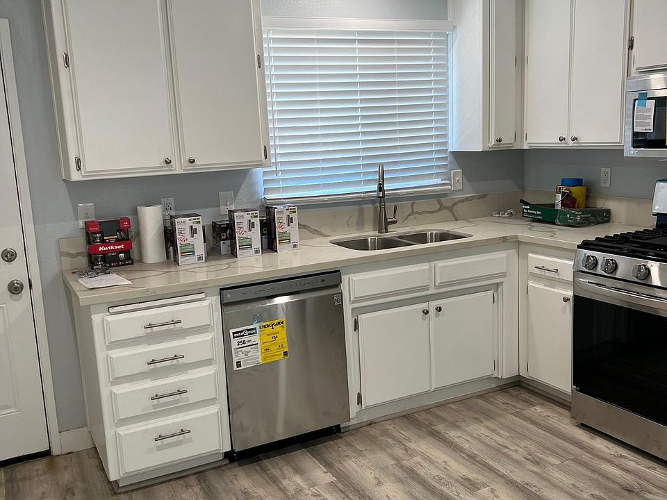 kitchen sink with disposal and dishwasher
