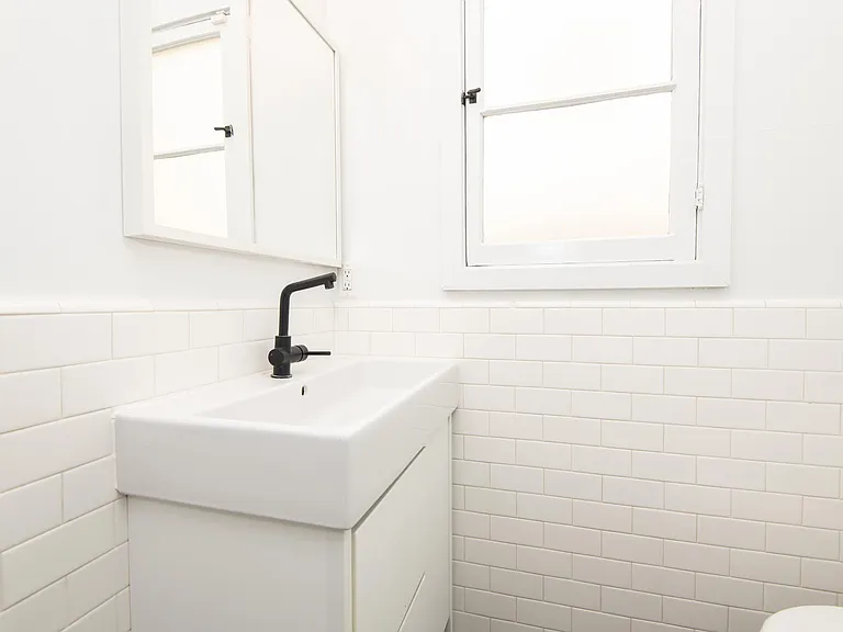 409 N Genesee Ave #3 — Photo 13