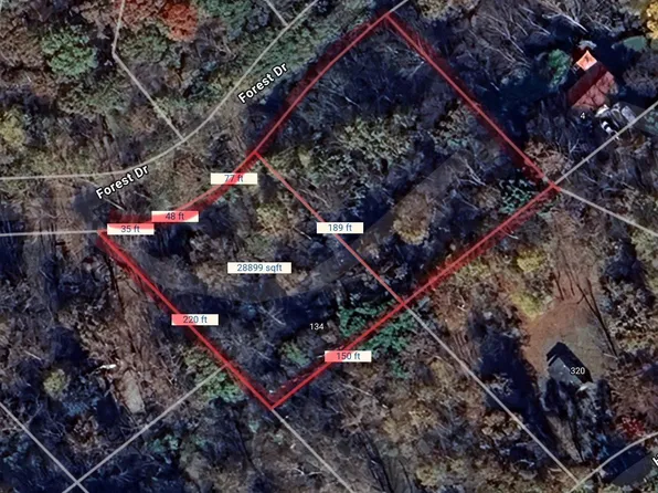 134 Saunders Dr, Falling Waters, WV 25419