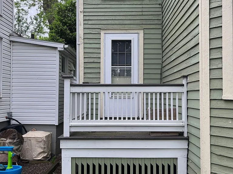 414 E Marshall St — Photo 41