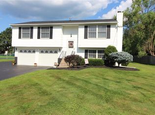 7944 Appleton Rd, Cicero, NY 13039