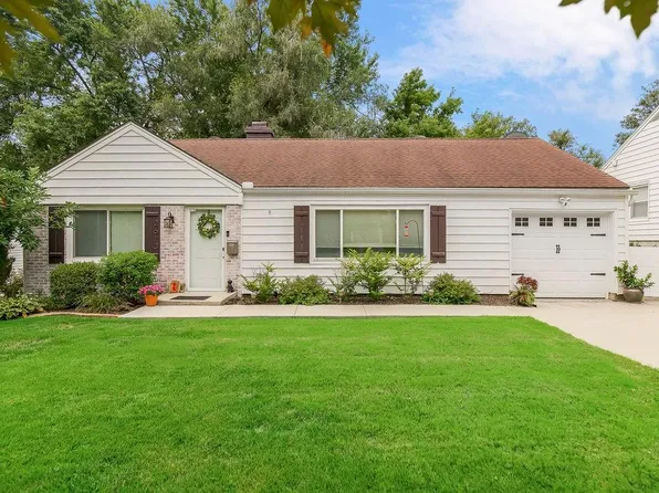 2613 W 76th St, Prairie Village, KS 66208