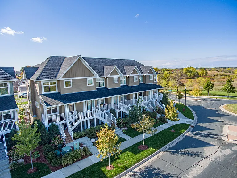 2976 Clover Ridge Dr — Photo 37