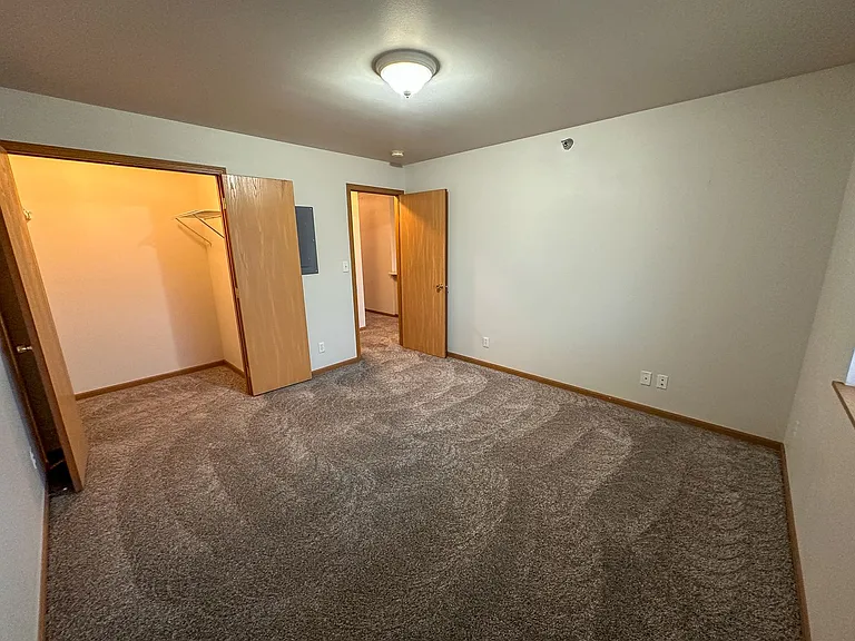 1401 N Dakota Ave — Photo 8