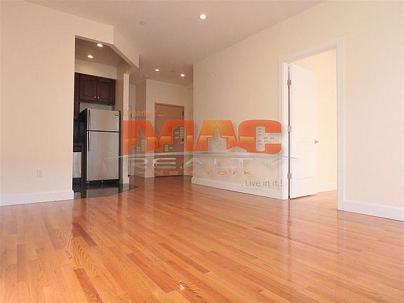 2nd image of 3049 29th St APT 2F