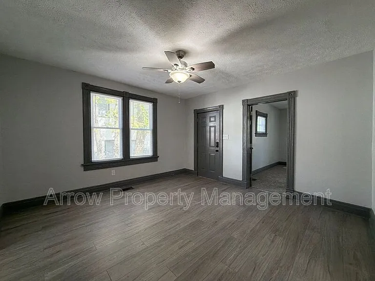 2434 W St — Photo 3