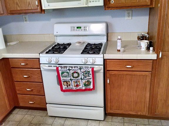 3rd image of 18 Kona Ln