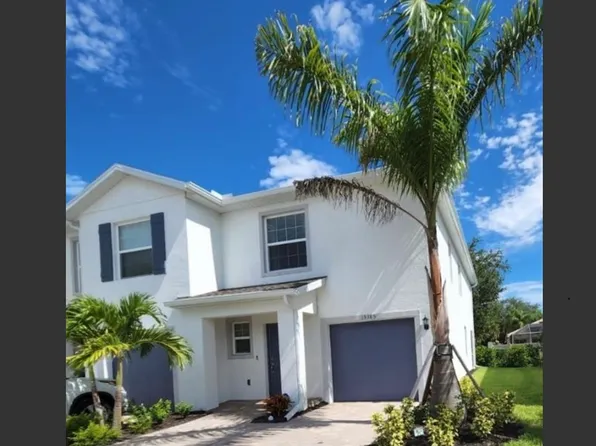 15148 Wildflower Cir, Naples, FL 34119