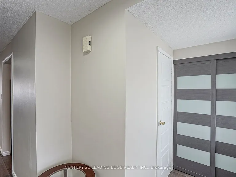 29 Junewood Cres #UPPER — Photo 7