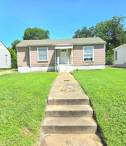 2621 Windsor Ave Photo 1