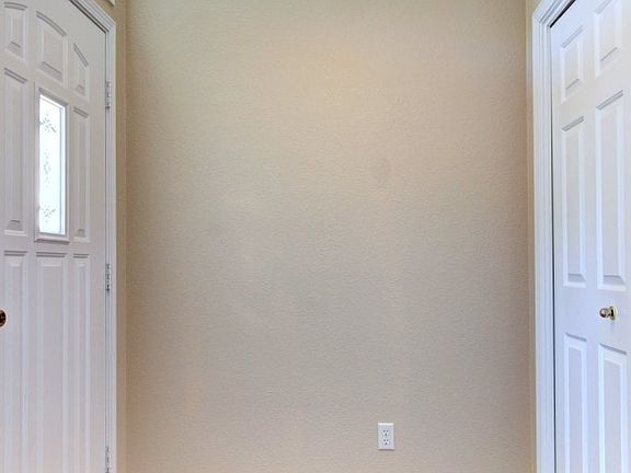 4th image of 625 E Archwood Dr